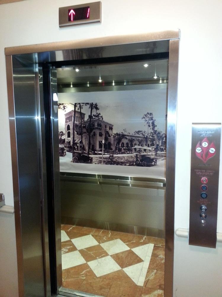 Hotel Chateaubleau Coral Gables Buitenkant foto