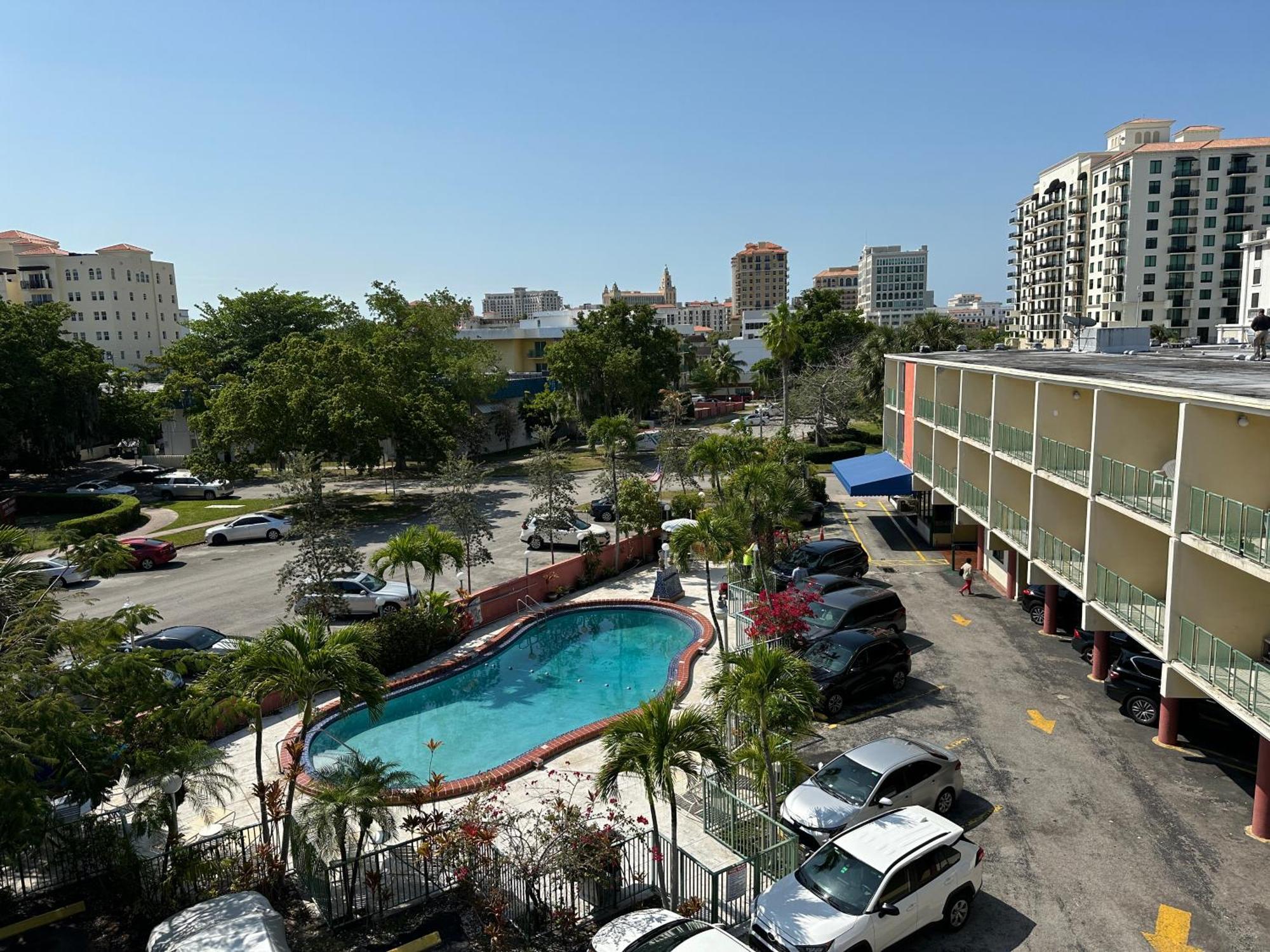 Hotel Chateaubleau Coral Gables Buitenkant foto