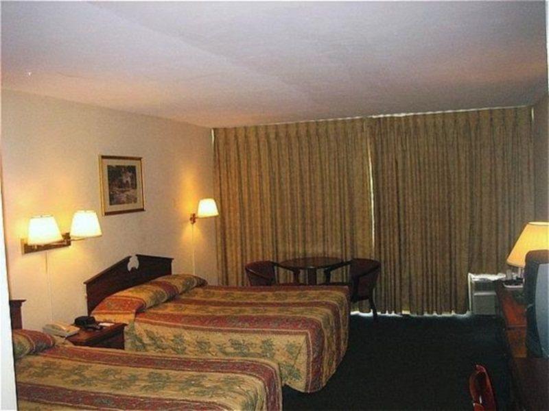 Hotel Chateaubleau Coral Gables Kamer foto